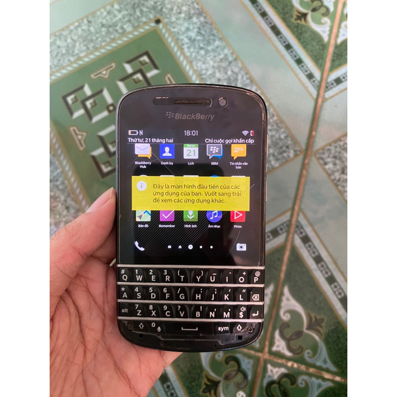 Xác điện thoại Blackberry Q10 không nhận sim