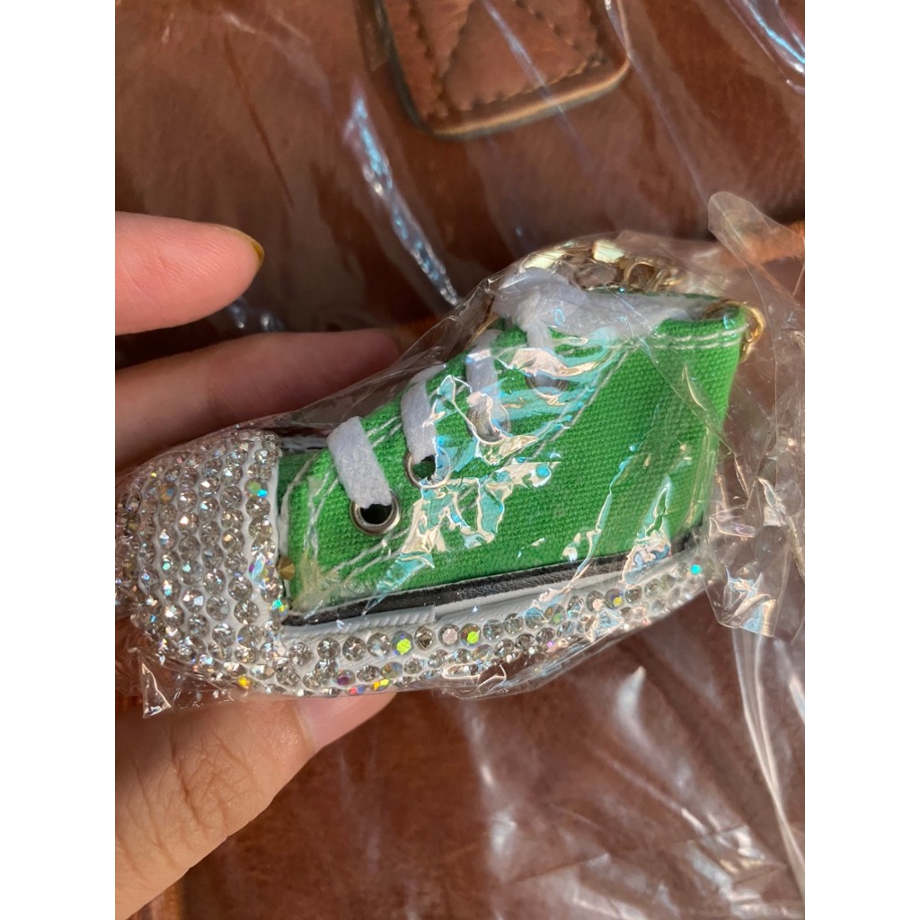 Móc khóa giày sneaker