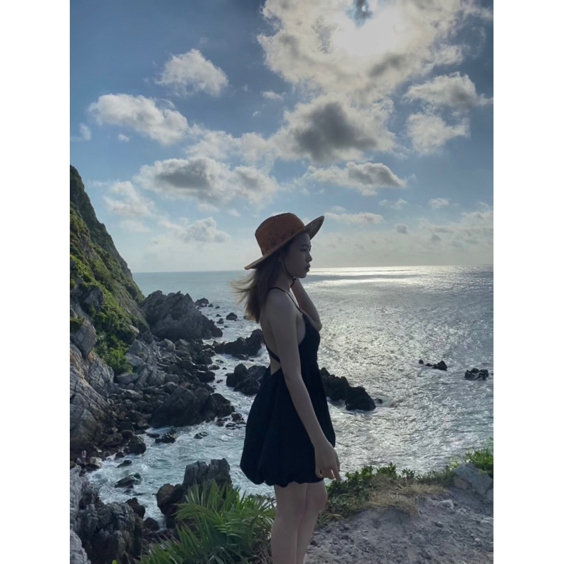 Váy 2 dây đan chéo