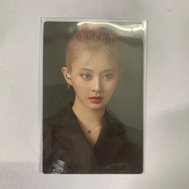 Card Hình Monograph TWICE Tzuyu Hàng Chính Hãng