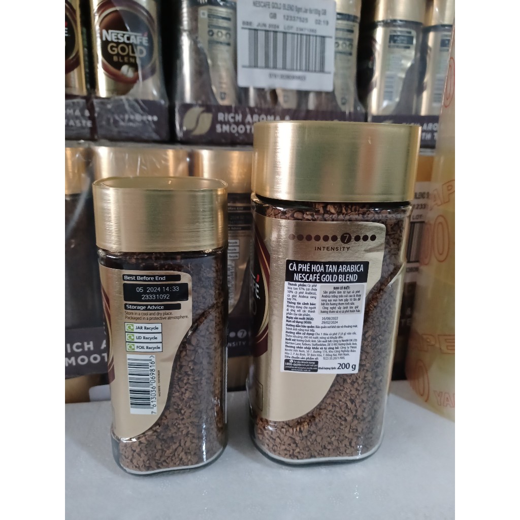 CÀ PHÊ HÒA TAN ARABICA NESCAFE' GOLD BLEND DATE T2/2024
