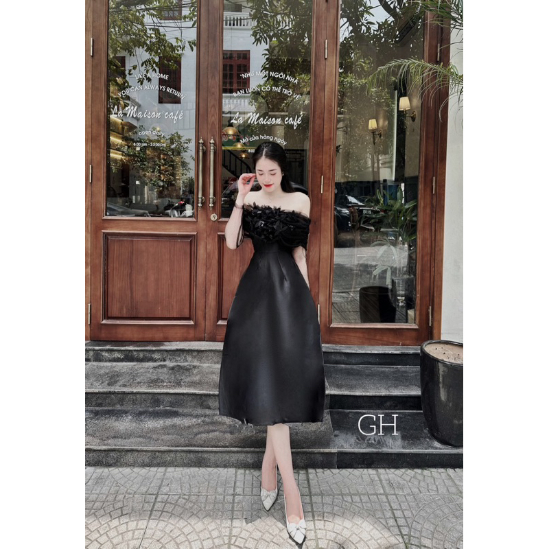 Váy taffa trễ vai phối lưới siêu xinh