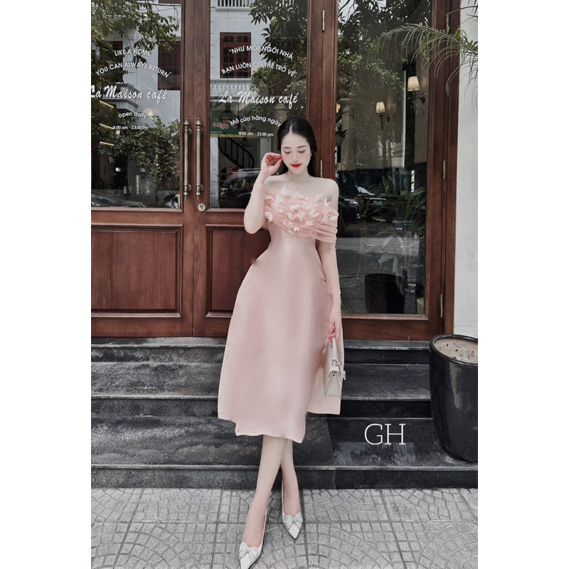 Váy taffa trễ vai phối lưới siêu xinh