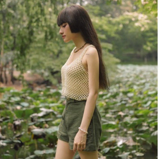 Set áo dây len móc thủ công kèm quần short nút hoa resin