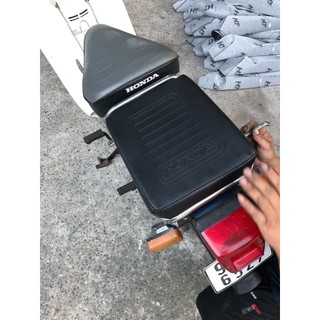 Yên đệm sau xe cub 82 81 50 bắt ốc hàng đẹp