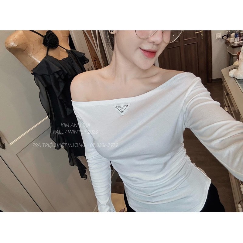 Áo Nữ, Áo Trễ Vai Bozip Panda Logo Đính Thêu 2 Màu Đen Trắng