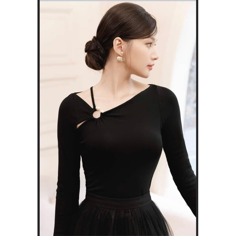 Áo Kiểu Nữ Lệch Vai Dáng Ôm Phối Khuyên Tròn Dài Tay, Ngắn tay