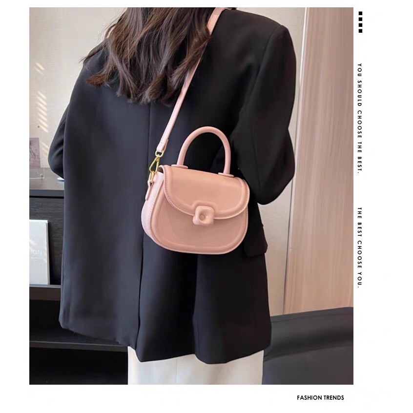 Túi quai xách , nắp nhựa bóng cách điệu SL114