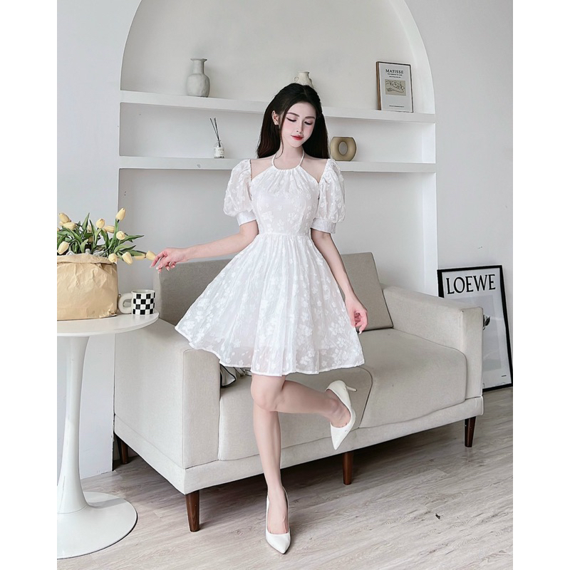 Váy trắng tiểu thư