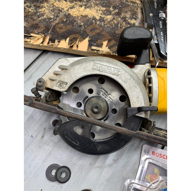 Bộ chén chuyển size lưỡi thông dụng cho DEWALT DCS 571 20 mm