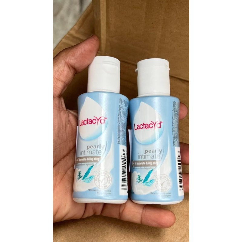 60ml - Dung Dịch Vệ Sinh Dành Cho Phái Đẹp Giúp Phục Hồi Sắc Da Lactacyd Pearly Intimate Xanh Dương