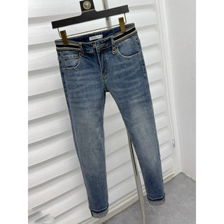 Quần jean bò nam CD slimfit wash mài trơn thêu sọc nâu quanh eo ống xắn vân chữ monogram basic QJ370P