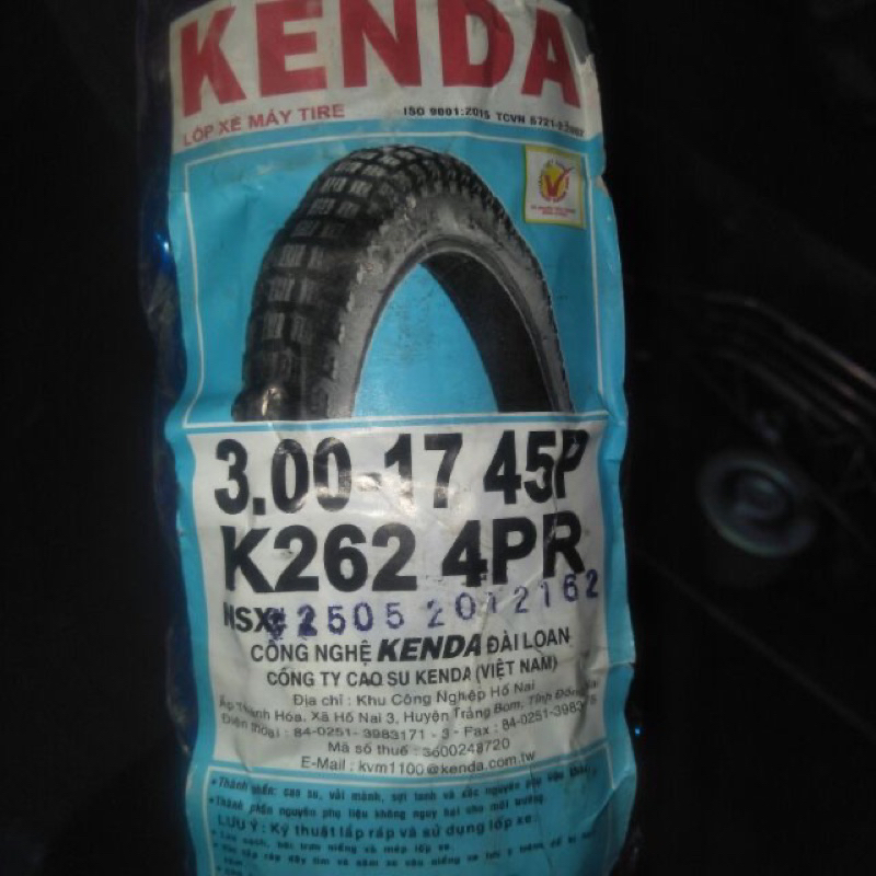 Vỏ lốp trước 18x2.50 & sau 17x3.0 Win 100/ 125cc