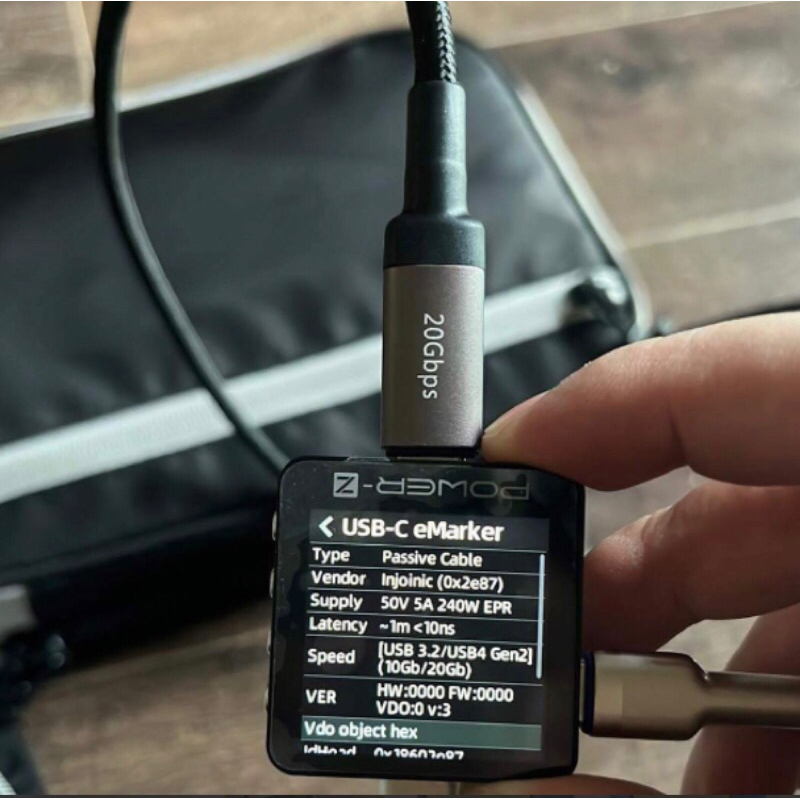 Cáp sạc nhanh Baseus 240W truyền tải dữ liệu 20Gbps dây bọc dù dài 120cm