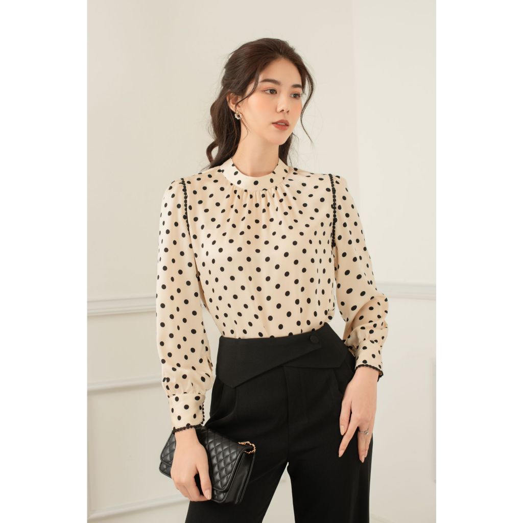 Áo Chấm Bi Phối Ren Cổ Tàu Thời Trang by LEMIA Design - LA23227
