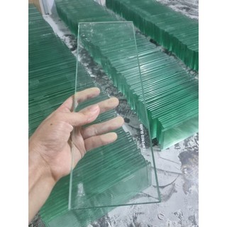 Tấm kính ép chuối