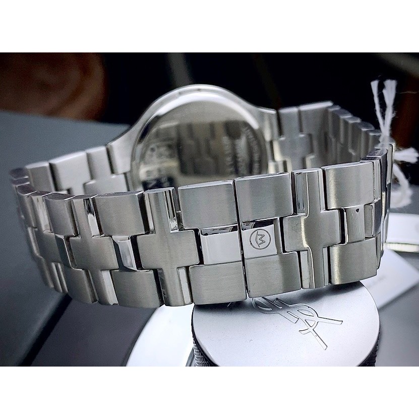 ĐỒNG HỒ NAM MOVADO 0607199 khung thép trắng- Máy swiss made- Size 40mm- chống nước- bảo hành 24 tháng