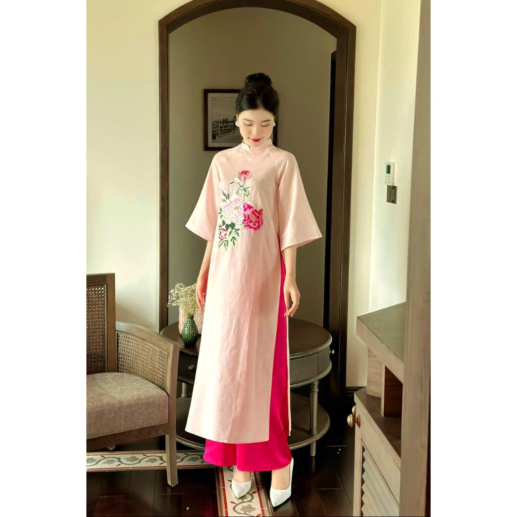 Áo dài cách tân thiết kế dáng suông chất vải linen lạ mắt phối họa tiết thêu cao cấp