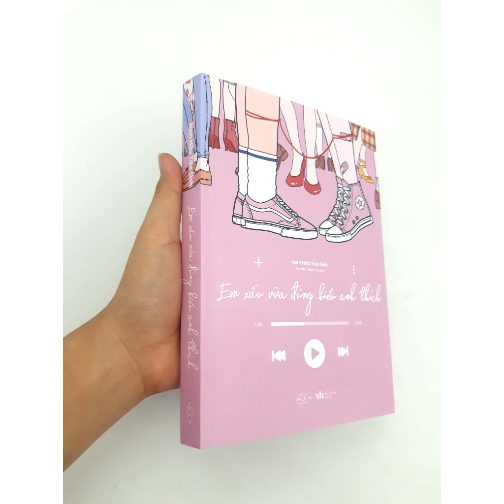 Em Xấu Vừa Đúng Kiểu Anh Thích - Tặng kèm bookmark
