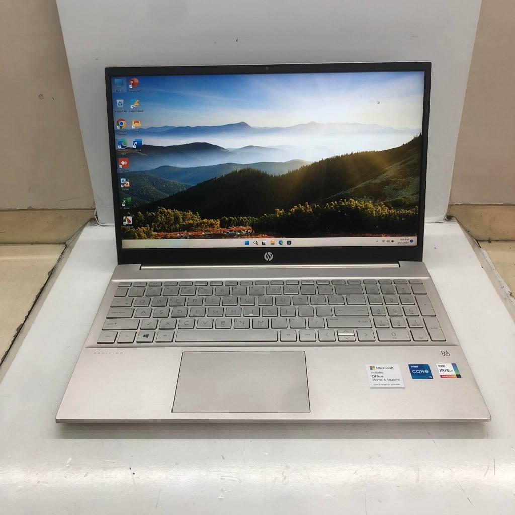 Máy Laptop HP Pavilion 15-eg0071TU Core i5-1135G7, 8gb ram, 256gb ssd, Vga Intel Iris Xe Graphics, 15.6 Inch Fhd  Đẹp Rẻ
