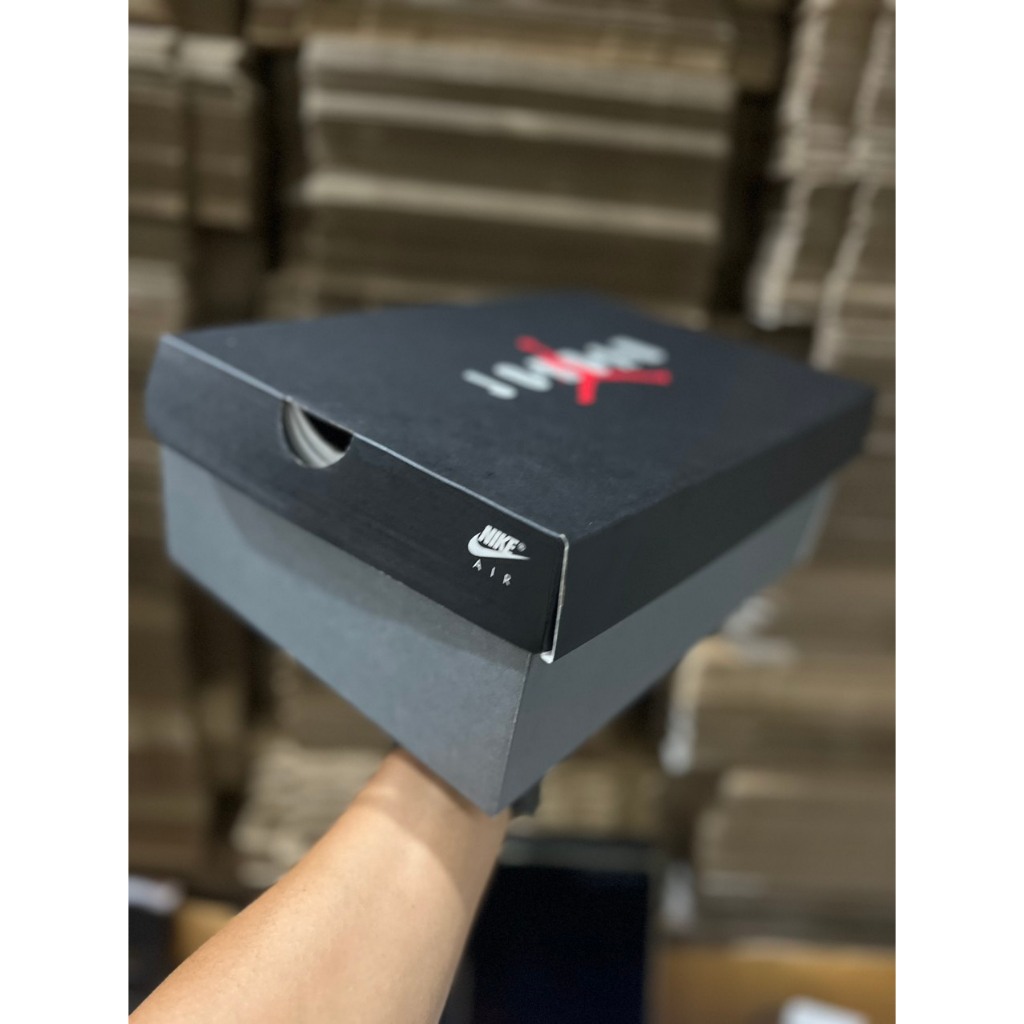 Hộp Đựng giày, dép NIKE JORDAN CHÍNH HÃNG MÀU ĐEN CÓ IN