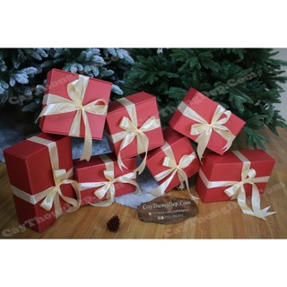 BỘ 7 HỘP QUÀ NOEL GIẤY HOA VĂN GÂN XỊN - HỘP LỚN