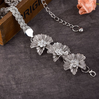Đai váy xích hoa sang chảnh