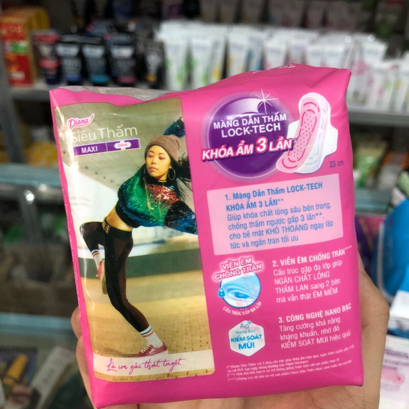 Băng vệ sinh Diana siêu thấm kiểm soát mùi - có cánh 8 miếng Maxi