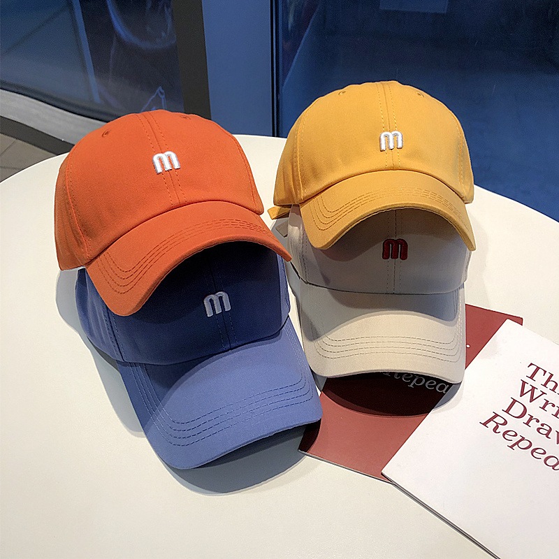 Mũ lưỡi trai cotton, nón lưỡi trai thêu chữ M trời trang unisex