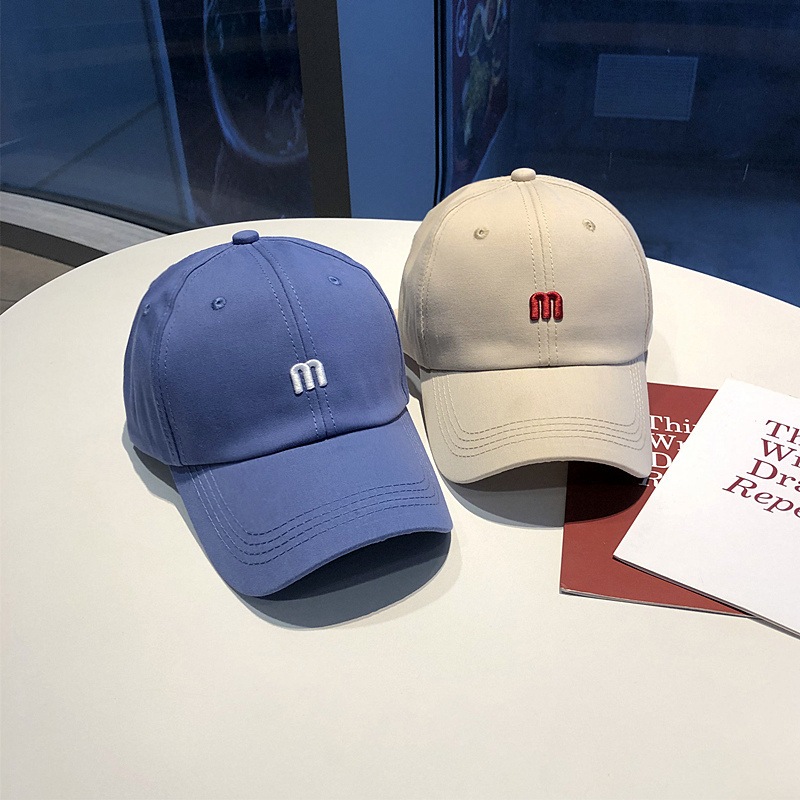 Mũ lưỡi trai cotton, nón lưỡi trai thêu chữ M trời trang unisex