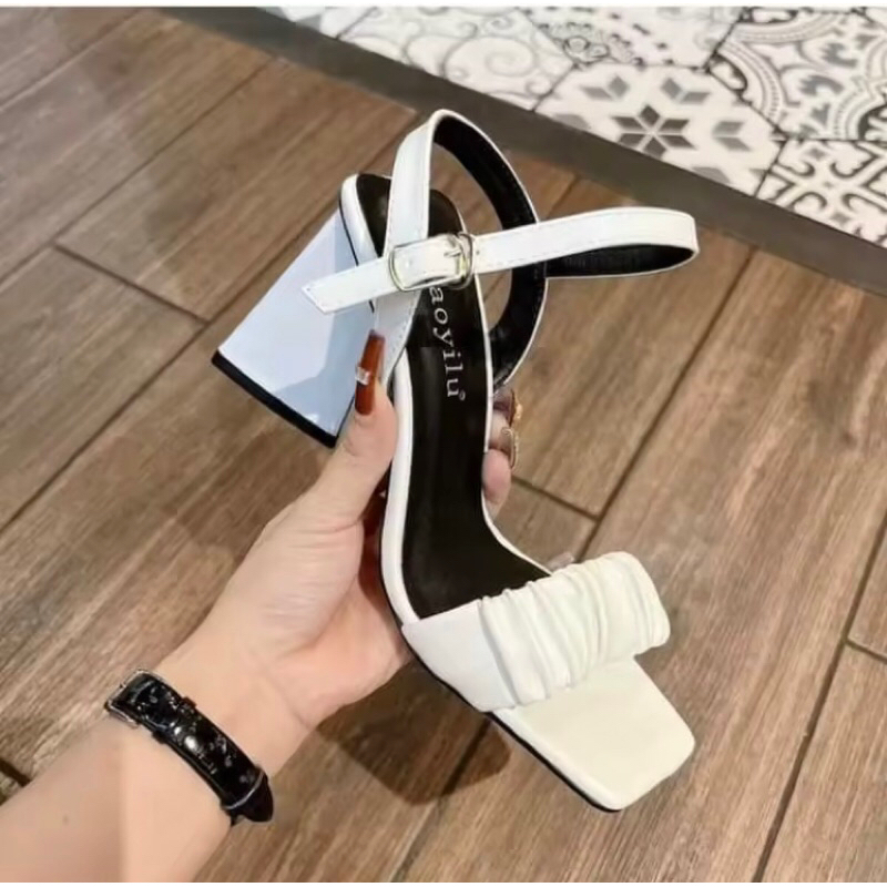 Giày Cao Gót Sandal Quai Ngang Nhún Cao 7 Phân Dây Cài Gót Tam Giác