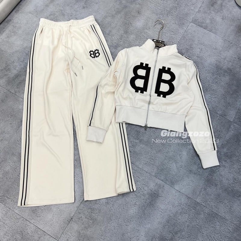 Bộ thể thao thêu nổi