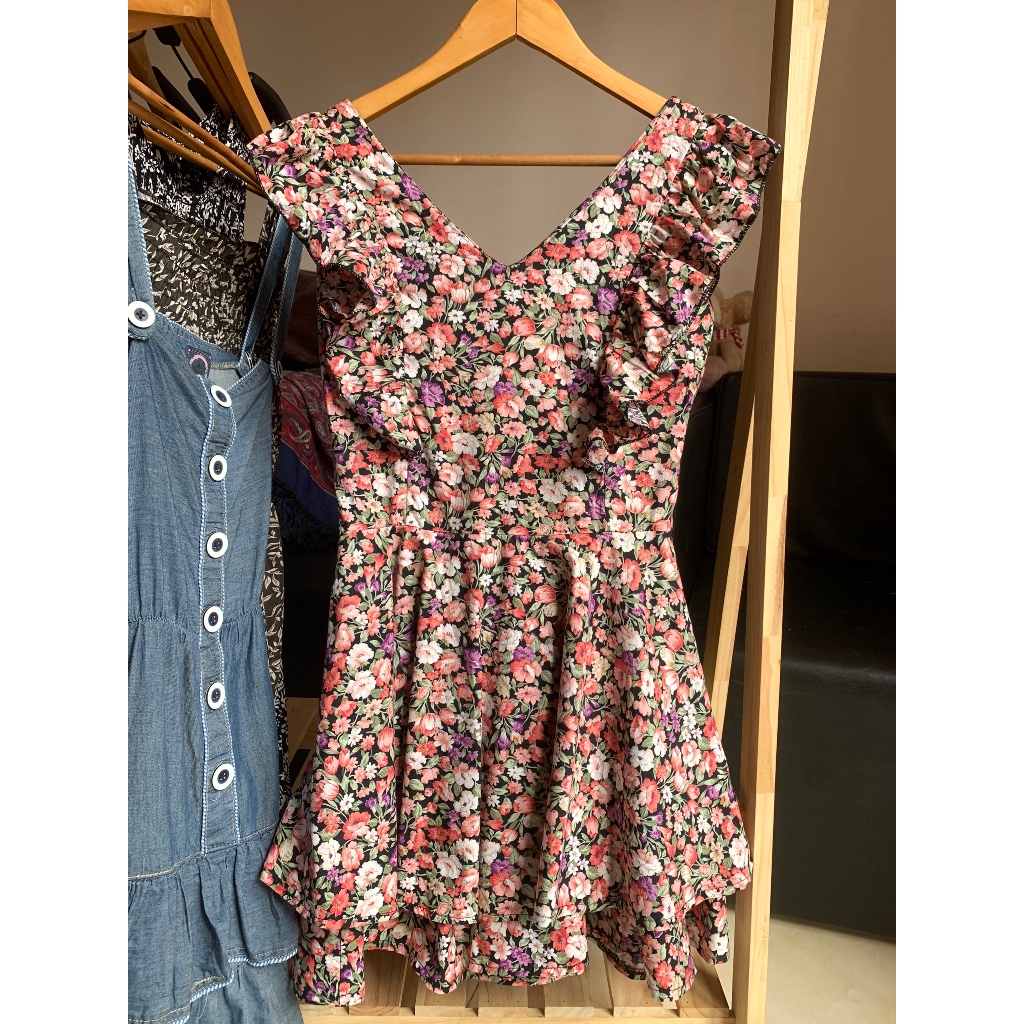 [2hand] Đầm kate hoa viền bèo tay áo No Brand