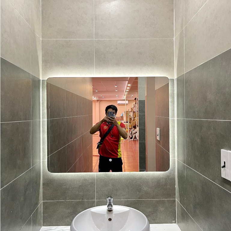 Gương chữ nhật nhà tắm 5mm cao cấp Vạn Bình An cảm ứng đèn led full kích thước nhà tắm