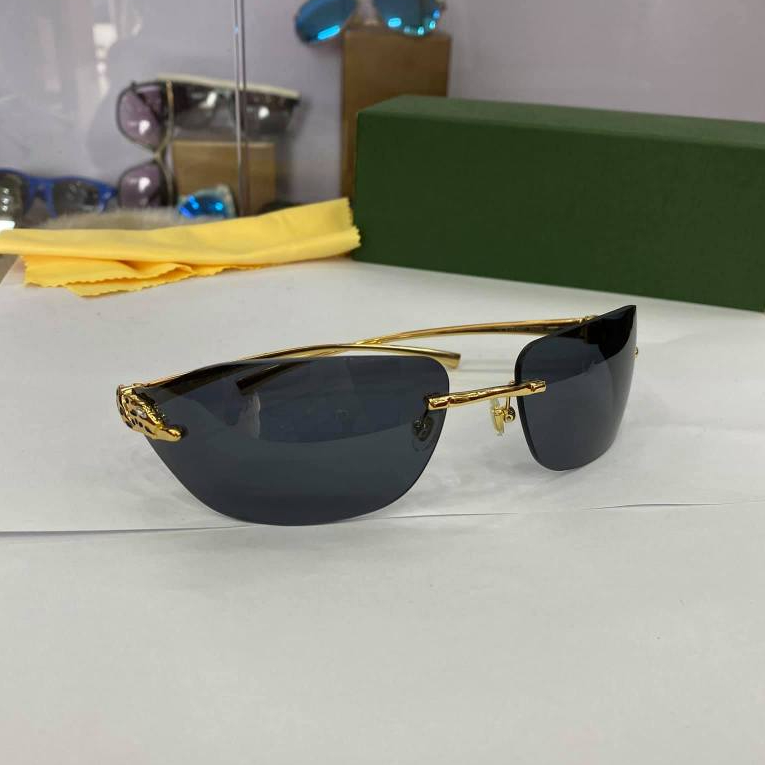 KÍNH CATIER HÀNG CHÍNH HÃNG ĐÃ QUA SỬ DỤNG. TRÒNG THỦY TINH CHỐNG UV. THỜI TRANG DÀNH CHO CẢ NAM VÀ NỮ