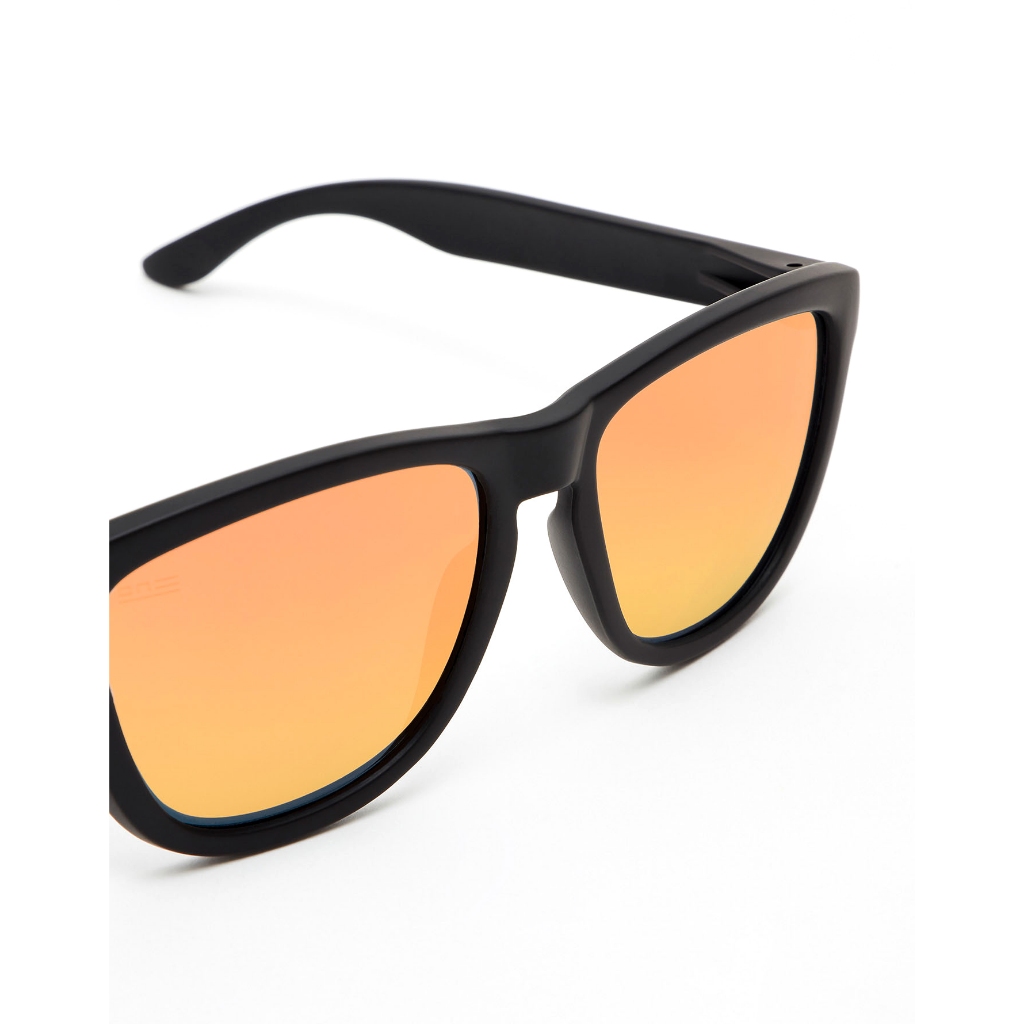 Kính mát HAWKERS ONE thiết kế chính hãng Tây Ban Nha cho nam và nữ