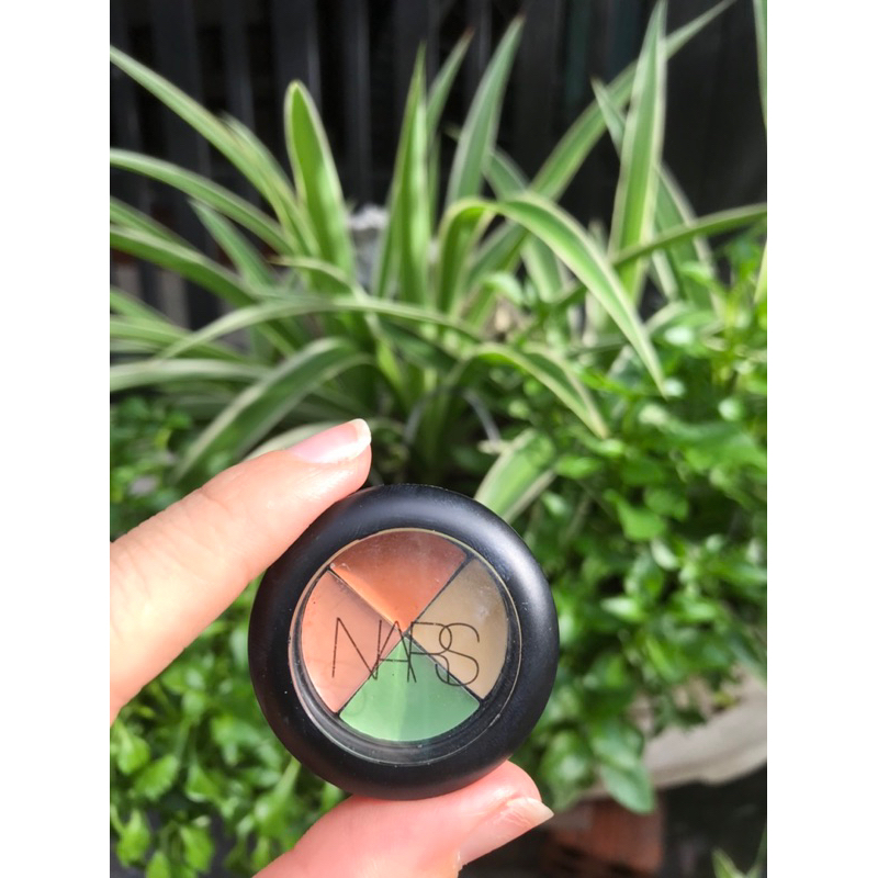 Che khuyết điểm mini Nars -mẫu mới chiết của hãng 4 tone màu