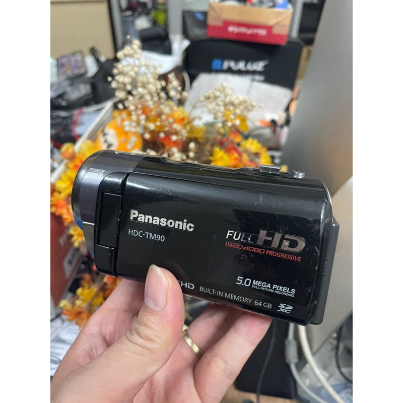 Máy quay phim Panasonic HDC TM90 zoom 40x