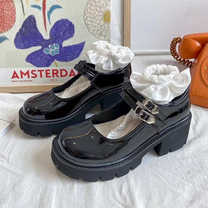 Giày Lolita Oxford khuy Trái Tim đế răng cưa cao 6cm