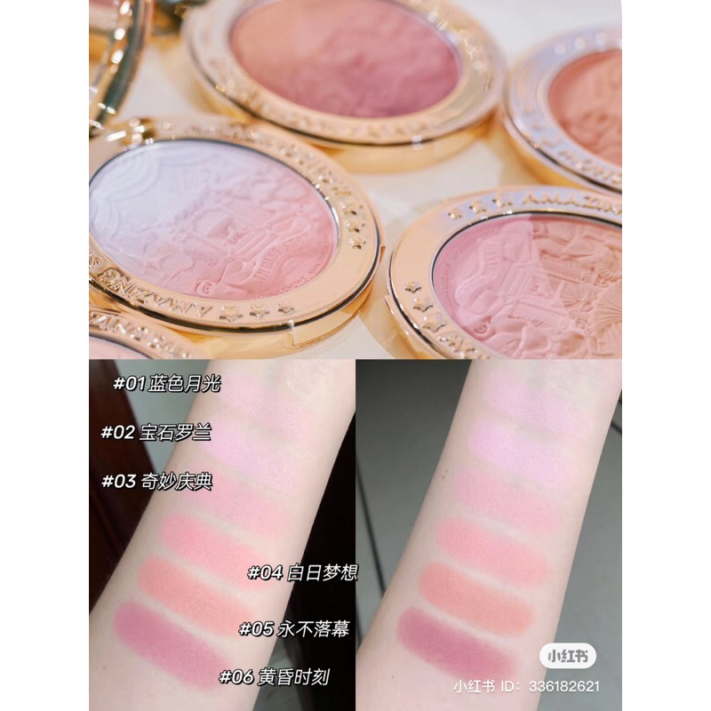 Phấn má hồng Flower Knows dòng Circus