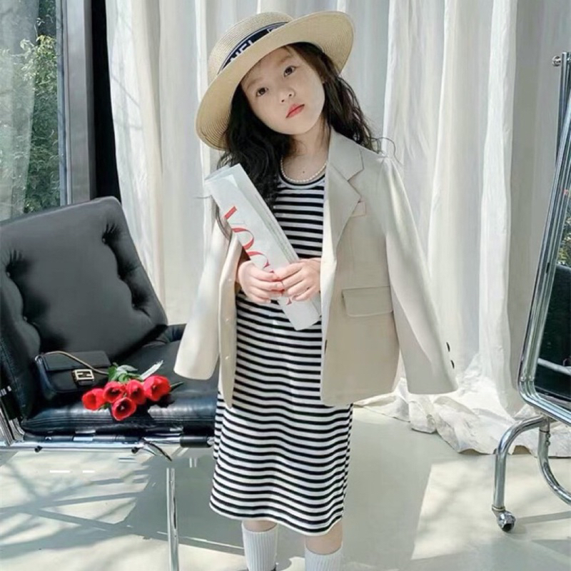 Áo khoác Blazer cho bé gái 12 đến 30kg