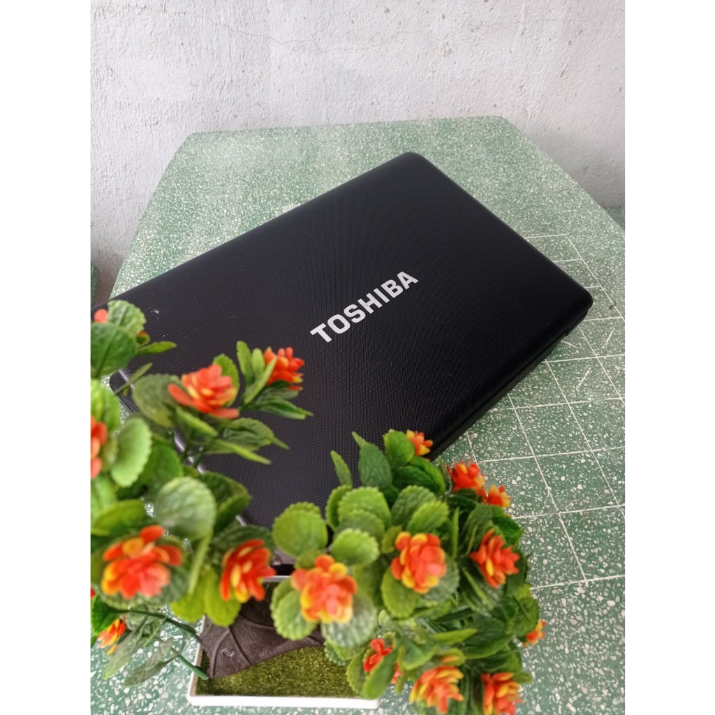 Laptop củ giá rẻ core i3 i5 i7 Ram 4gb 8gb SSD 240gb Pin 2h