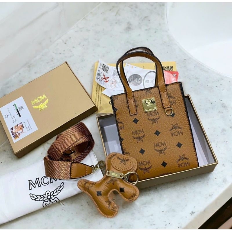 Túi quai xách kèm móc chó siêu xinh sz 18cm full hộp