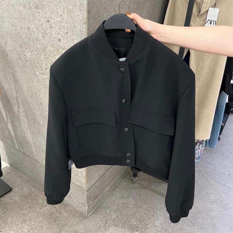Áo bomber dáng ngắn độn vai cá tính Za.ra