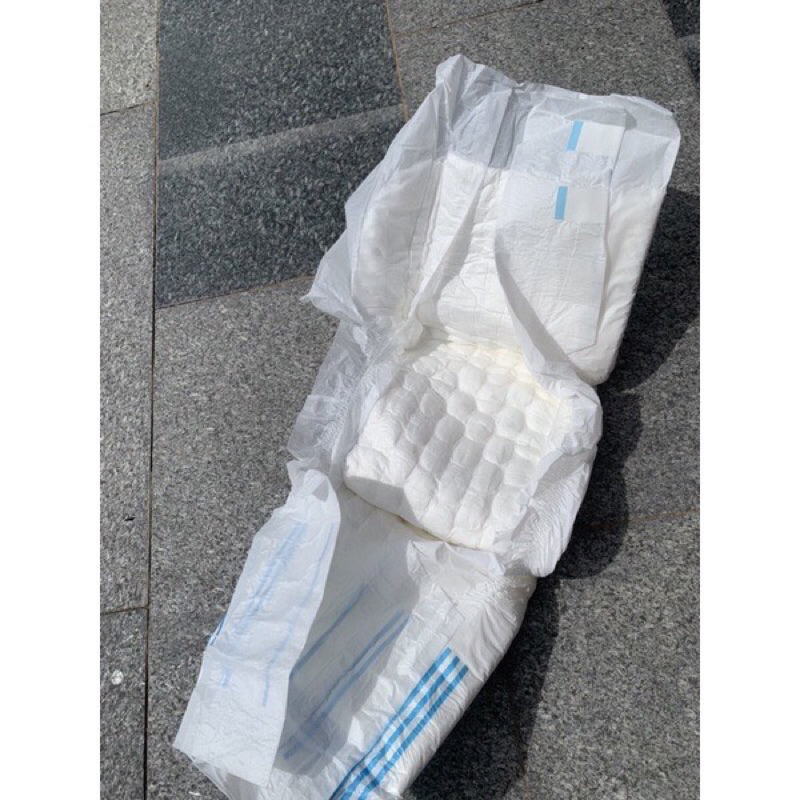 Combo 100 cái tả dán cho người già thấm hút tốt