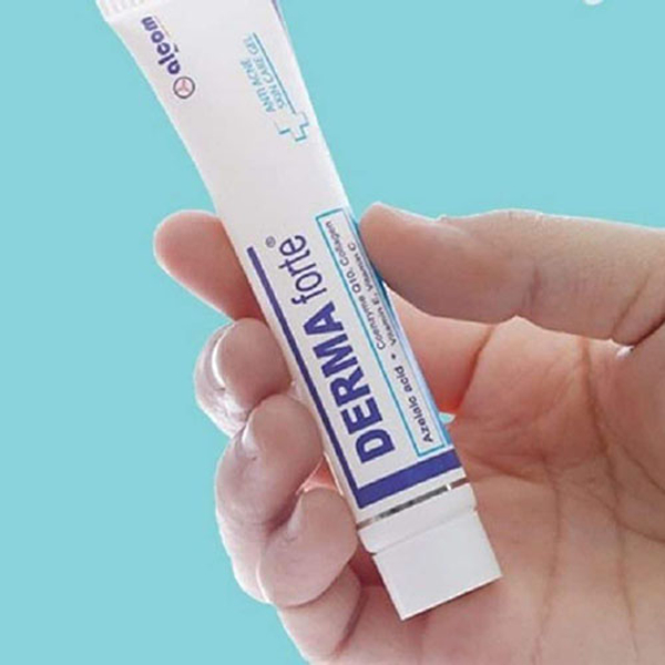Kem Mờ Thâm Mụn Gamma Derma Forte Giảm Sưng Đỏ 15g