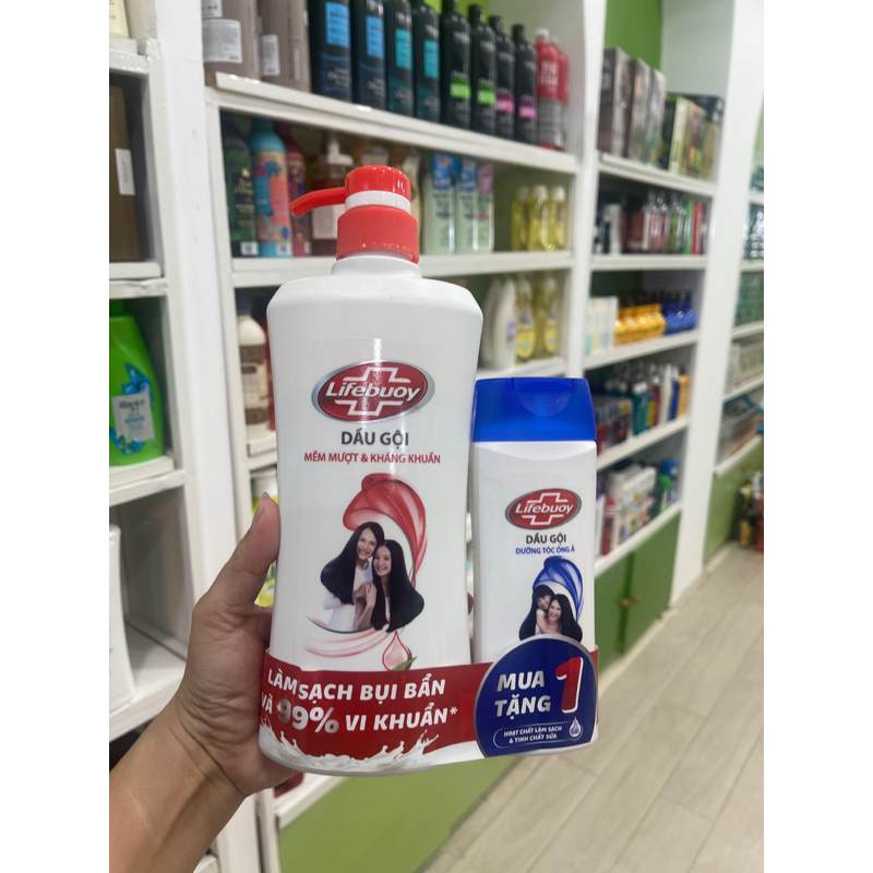 Dầu Gội Lifebuoy Dưỡng Tóc Dày Kháng Khuẩn 640G