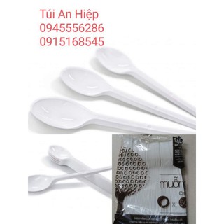 Thìa nhựa khuấy cà phê
