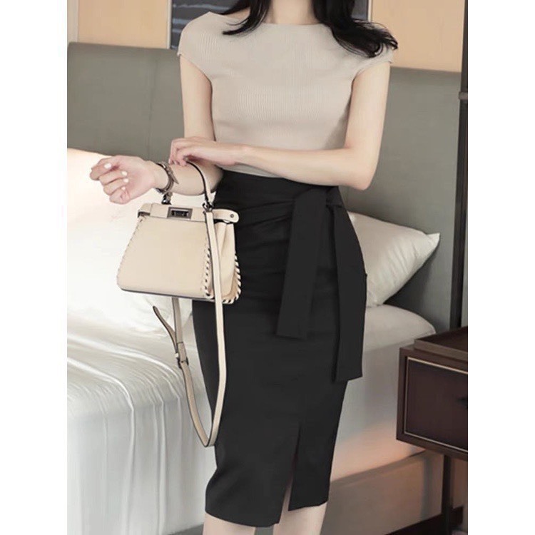 Chân váy nữ xoắn eo chất co giãn, chân váy nữ công sở ôm sáng chất Umi xịn Okélla