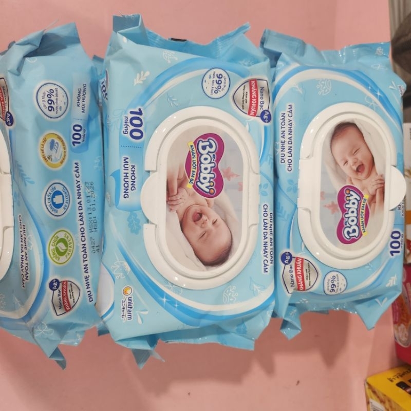 Khăn ướt Bobby Không Mùi Gói 100 Tờ
